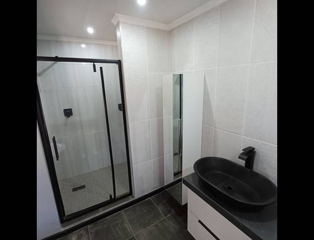 6 BEDROOM HOUSE FOR SALE IN HENLEY ON KLIP